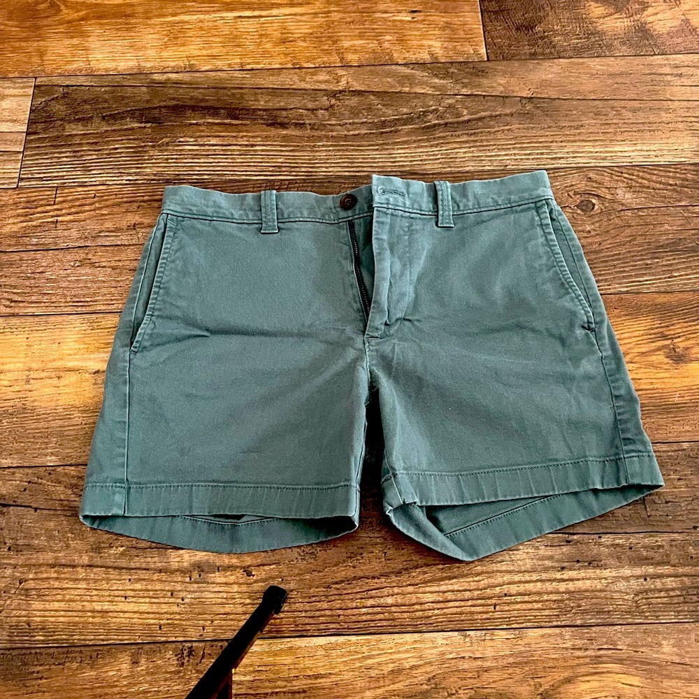 5” Varick Flex Khaki Short